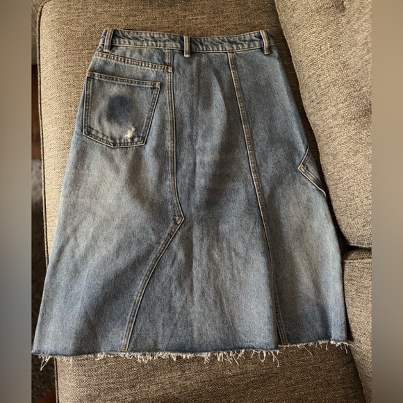 EUC Tory Burch DECONSTRUCTED DENIM SKIRT size 6 - Picture 7 of 13